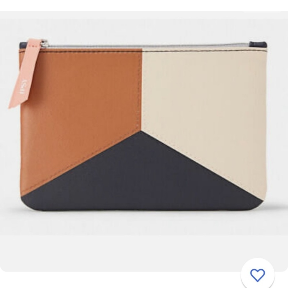 Travel makeup bag